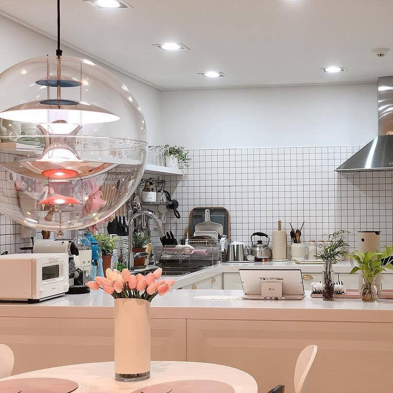 Scandinavian Chrome Pendant Lamp – Modern Minimalist Lighting for Dining & Bedroom